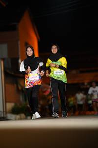 BIB: 50534, 50042
                            <button type="button" onclick="openModal(21743474)" class="btn btn-primary btn-sm float-right btn-popup" data-toggle="modal" data-target=".modal-high-quality">
                        <i class="fas fa-shopping-cart"></i> Add to Cart
                    </button>
                                            <button type="button" onclick="isThisMe(21743474, true)" class="btn btn-success btn-sm float-right btn-popup btn-isme hidden" data-toggle="tooltip" data-placement="bottom" title="นี่คือรูปของคุณใช่ไหม คลิกที่นี่เพื่อเอาเข้าอัลบั้ม">
                        <i class="fas fa-plus"></i> Add to album
                    </button>
                    <button type="button" onclick="isThisMe(21743474, false)" class="btn btn-warning btn-sm float-right btn-popup btn-isnotme hidden">
                        <i class="fas fa-ban"></i> Remove from album
                    </button>